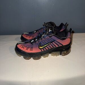 Nike VaporMax Plus - Black and Pink Gradient